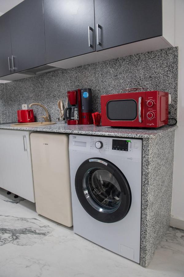Apart Hotel Center بياترا نام المظهر الخارجي الصورة